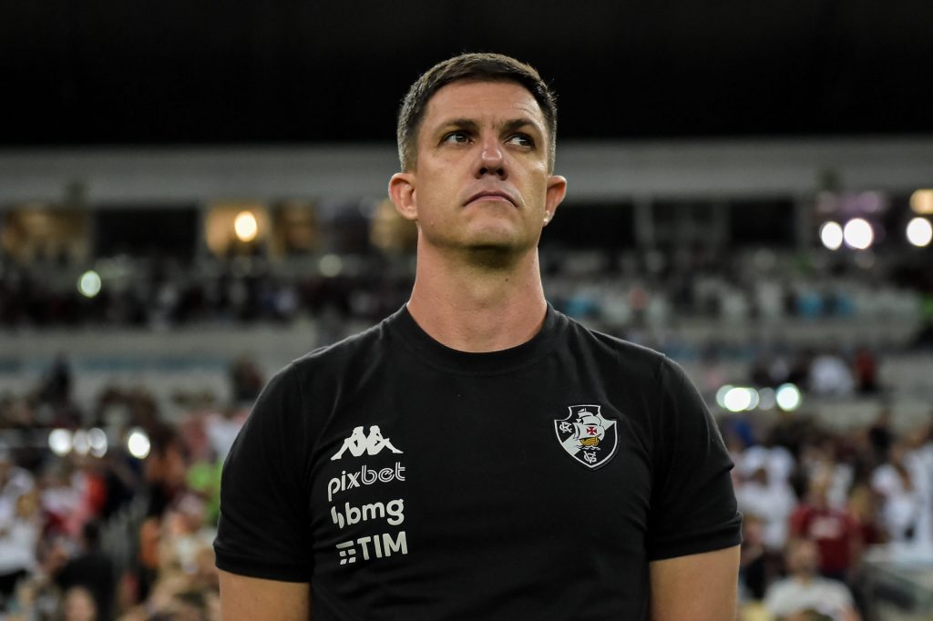 Barbieri pode perder jogador para o Corinthians - Foto: Thiago Ribeiro/AGIF