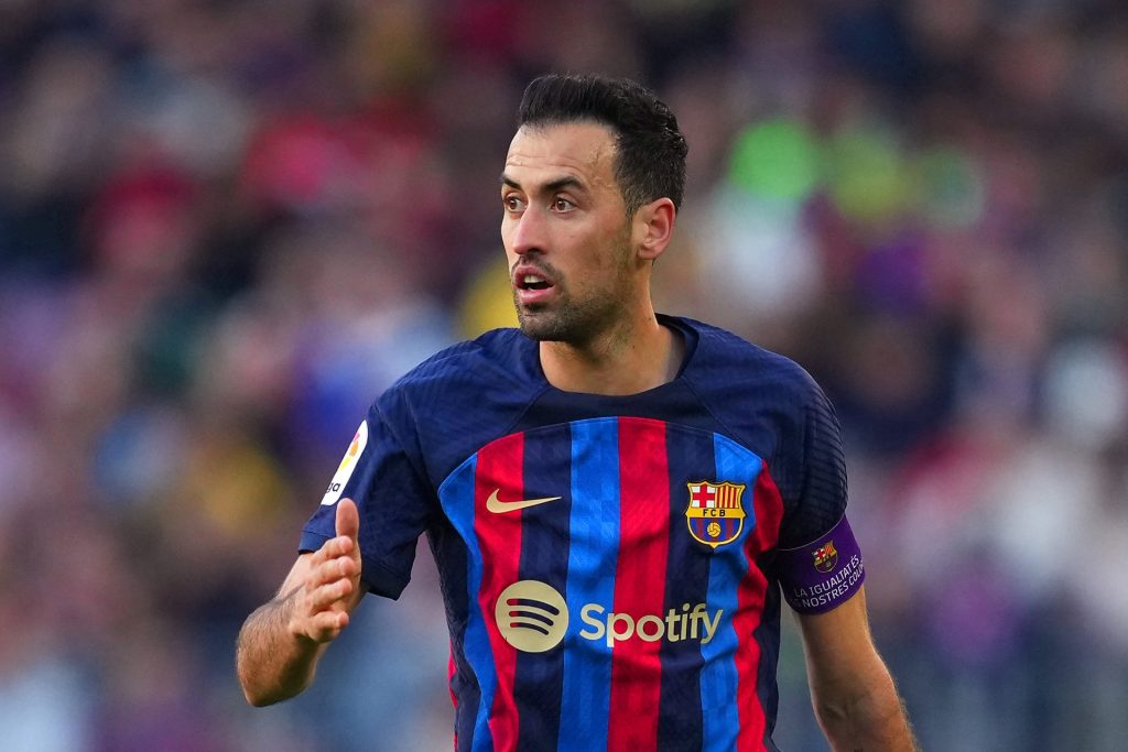 Sergio Busquets pode ajudar o Corinthians - Foto: Getty Images