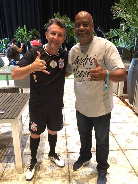 Duílio está possesso com o motivo do pedido de demissão de um dos principais diretores do Corinthians.