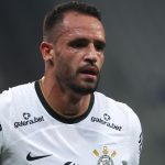 Foto: Marcello Zambrana/AGIF - Renato Augusto pode ser adversário do Corinthians.