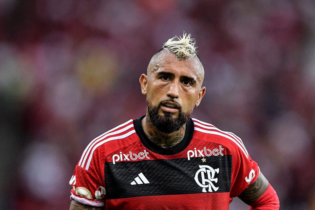 Vidal tem contrato com o Fla até o fim do ano - Foto: Thiago Ribeiro/AGIF