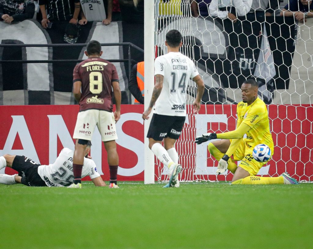 Pode Chorar à Vontade Após Classificação Do Corinthians Carlos Miguel Manda Recado Para 9340