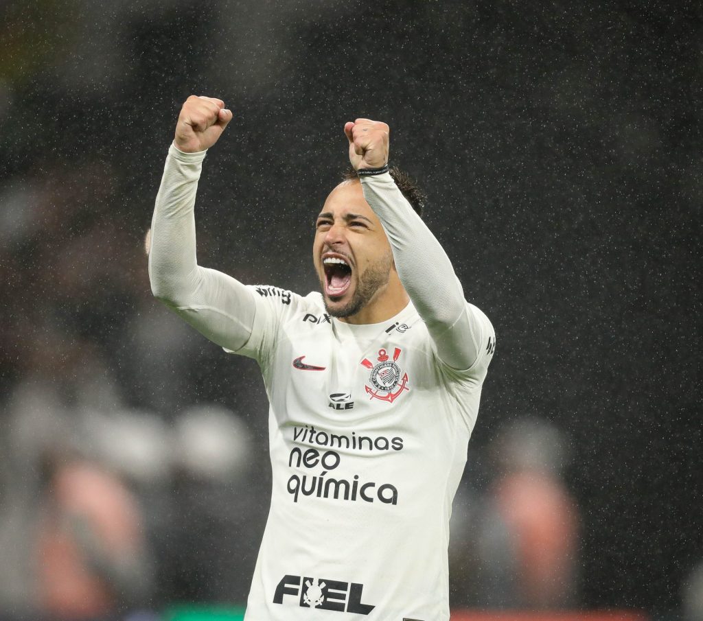 Maycon vem sendo titular com Luxemburgo - Foto: Rodrigo Coca/Ag. Corinthians