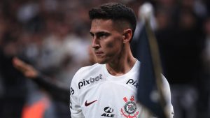 Paraguaio entrou com uma ação para rescindir seu contrato há alguns meses - Foto: Ettore Chiereguini/AGIF.