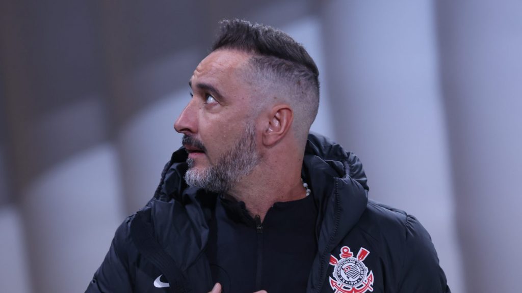 Foto: Marcello Zambrana/AGIF - Vitor Pereira processou o Corinthians.