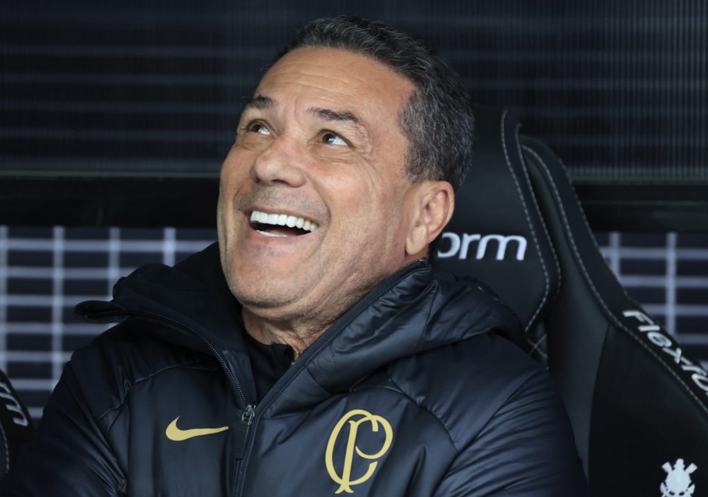 Foto: Marcello Zambrana/AGIF - Luxemburgo tem uma novidade no Corinthians.