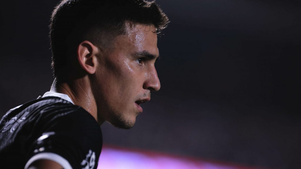 Ex-camisa 10 não se firmou no Timão - Foto: Ettore Chiereguini/AGIF.
