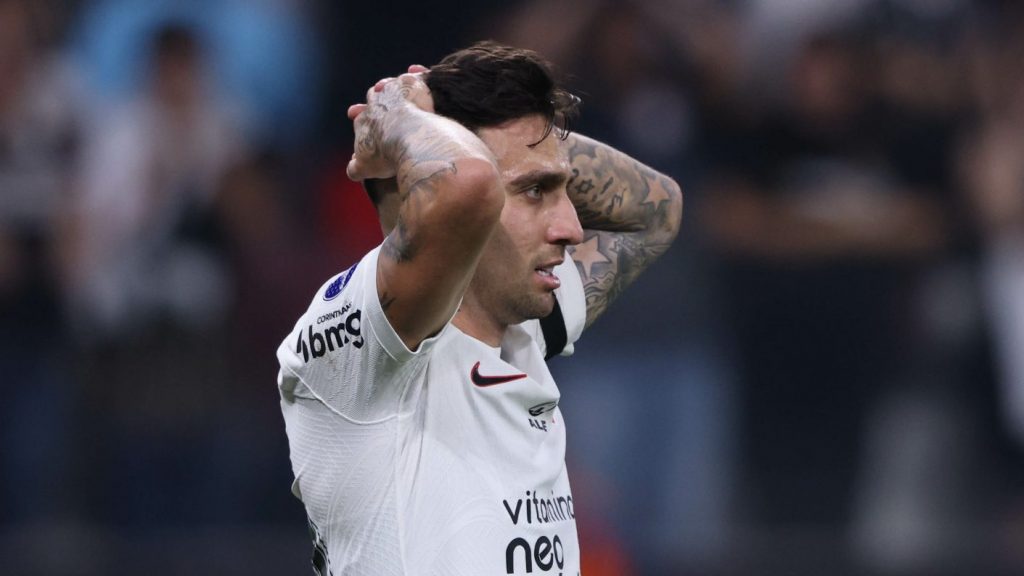 Foto: Ettore Chiereguini/AGIF - Gol perdido pelo atacante do Corinthians foi inacreditável.