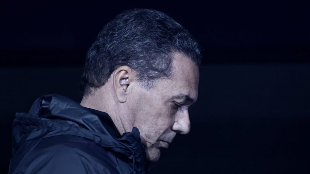 Foto: Marcello Zambrana/AGIF - Luxemburgo ainda corre riscos de demissão no Corinthians.