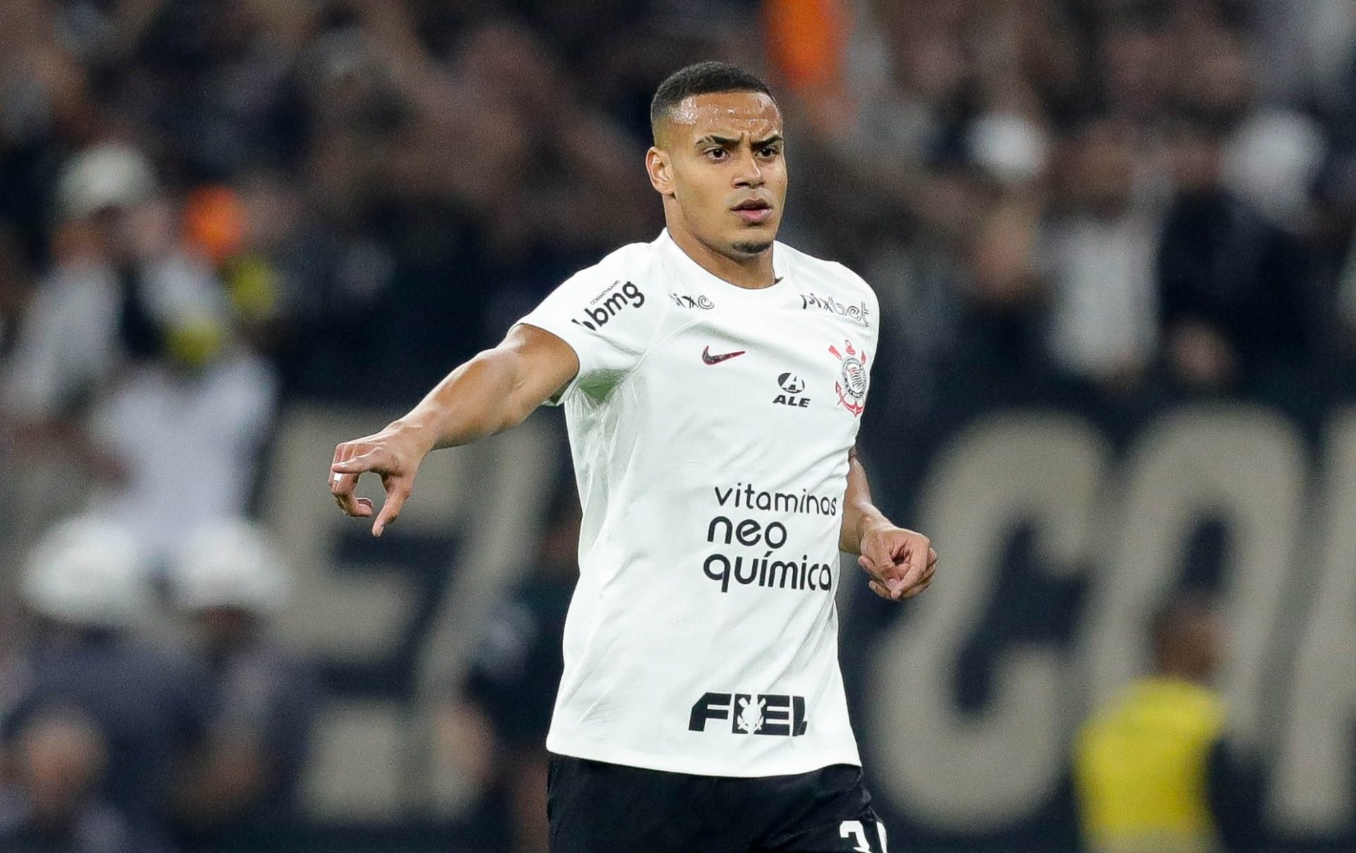 Clube inglês faz oferta por Murillo, e Corinthians avisa quanto