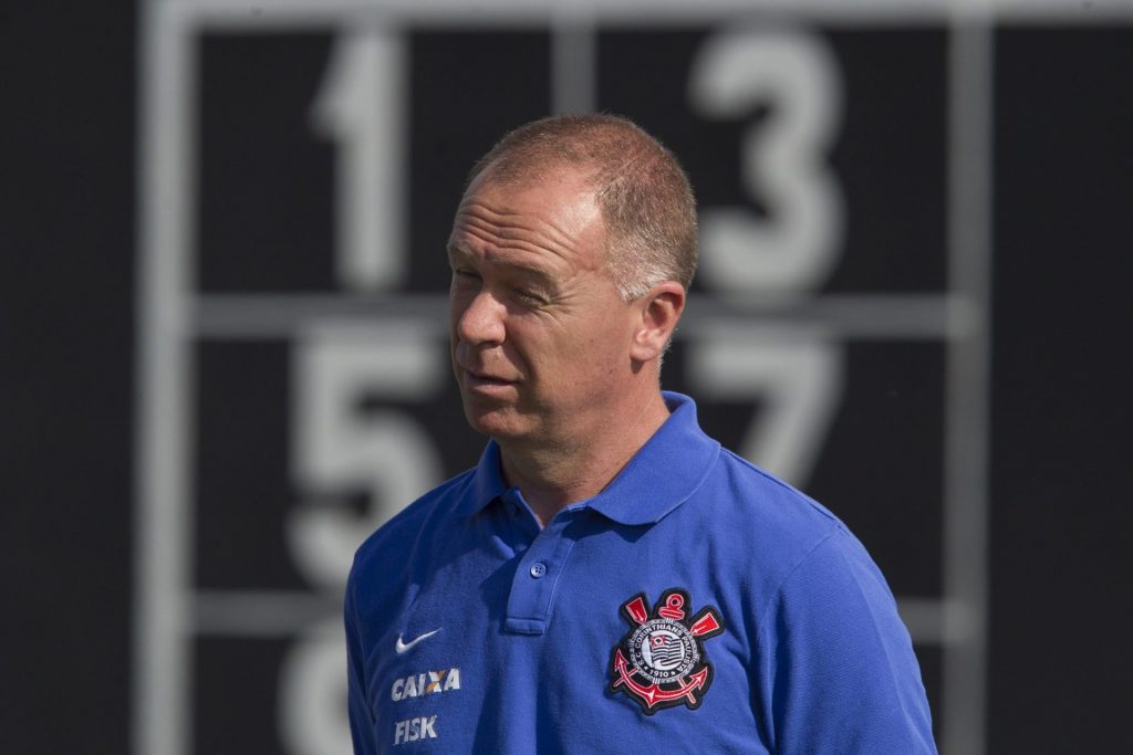 Mano Menezes pode voltar ao Corinthians - Foto: Daniel Augusto Jr/Ag. Corinthians