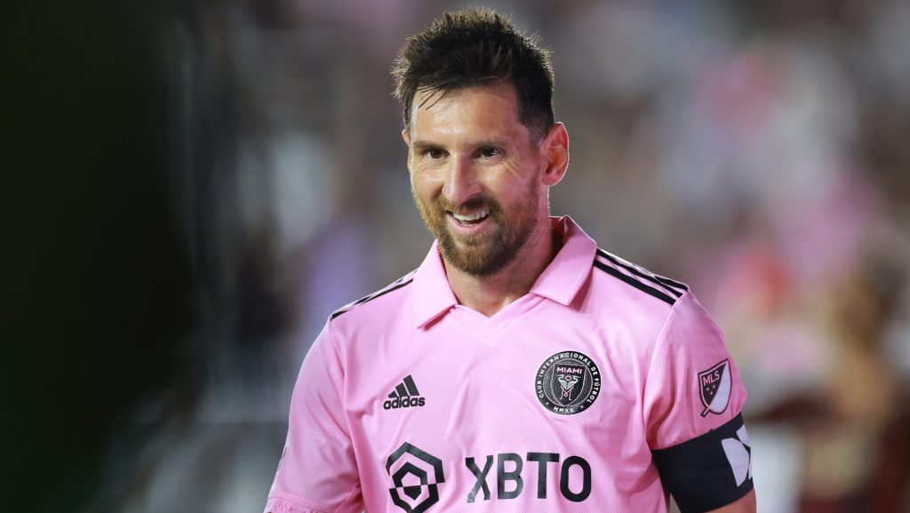Alvo do Corinthians já atuou com Messi - Foto: Getty Images.