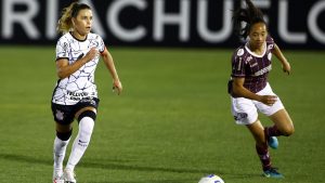 Foto: Thiago Calil/AGIF - Corinthians vai em busca de mais um título do Brasileirão.