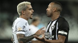 Foto: Jorge Rodrigues/AGIF - Corinthians x Botafogo se enfrentam pelo Brasileirão.