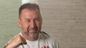 Foto: Divulgação - Augusto Melo se livrou de outro problema.