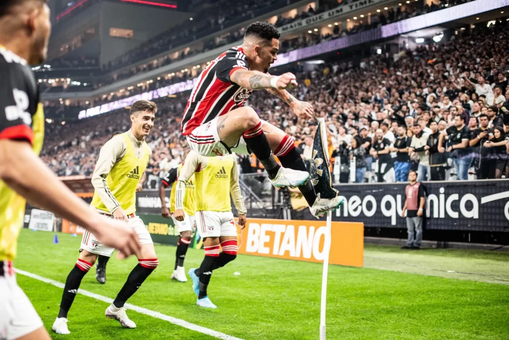 Comemoração de gol contra o Corinthians vira tatuagem - Foto: Victor Monteiro / W9 PRESS / GAZETAPRESS