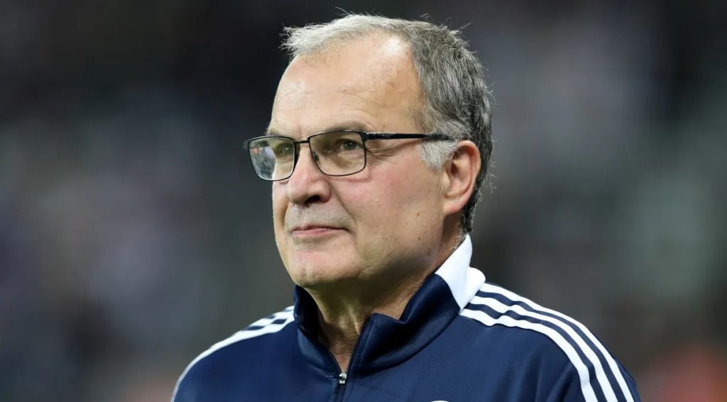 Foto: Getty Images - Bielsa pode contribuir indiretamente em uma novidade no Corinthians.