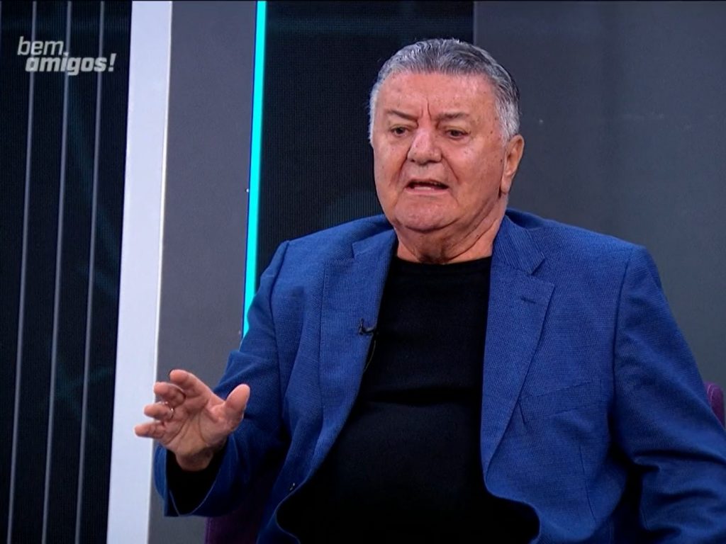 Foto: Reprodução/SporTV - Arnaldo Cezar Coelho deu uma indireta ao árbitro que prejudicou o Corinthians.