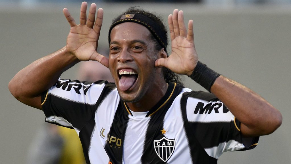Foto: Pedro Vilela/AGIF - Alvo do Corinthians jogou com R10.