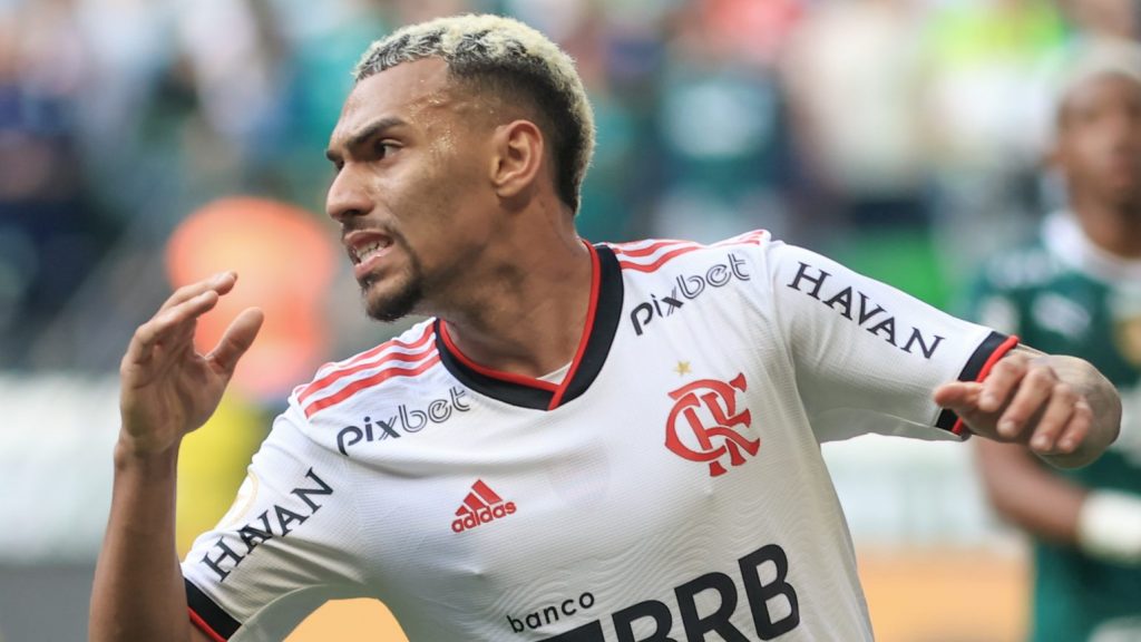 Matheuzinho não vai jogar no Corinthians - Foto: Marcello Zambrana/AGIF.