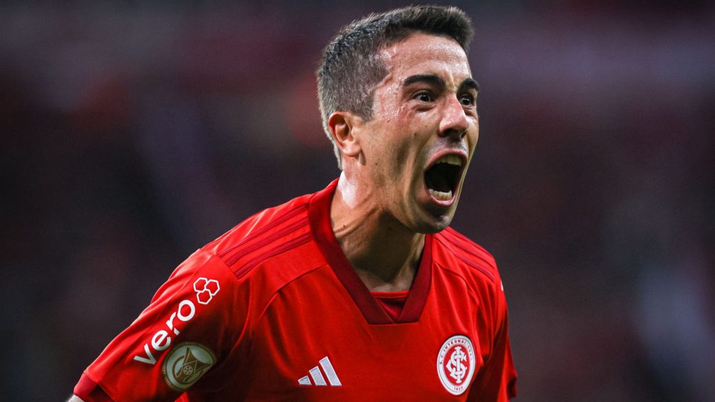 Gringo é um dos nomes que interessam ao Corinthians - Foto: Maxi Franzoi/AGIF.