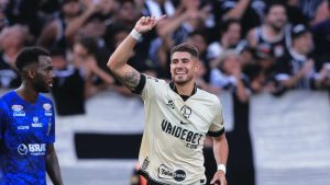 Foto: Ettore Chiereguini/AGIF - Pedro Raul quase parou em rival do Corinthians.