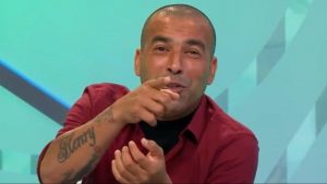 Sheik aprovou o jogador no Corinthians - Foto: Reprodução/SBT.