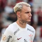 Foto: Robson Mafra/AGIF - Corinthians foi processado por situação envolvendo Róger Guedes.