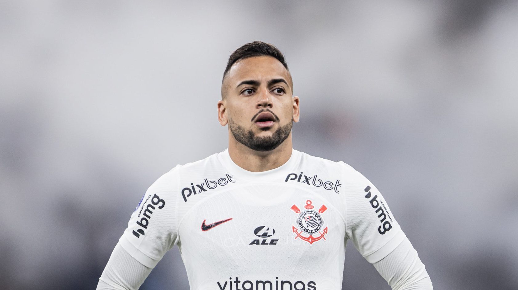 Foto: Abner Dourado/AGIF - Maycon quer ficar no Timão em 2025.