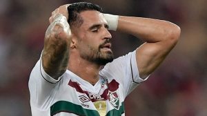 Ex-camisa 8 agora veste outras cores - Foto: Thiago Ribeiro/AGIF.