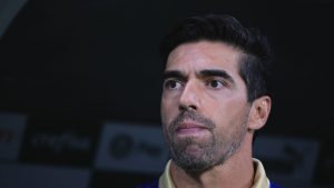 Foto: Ettore Chiereguini/AGIF - Abel usou o volante do Corinthians como exemplo.