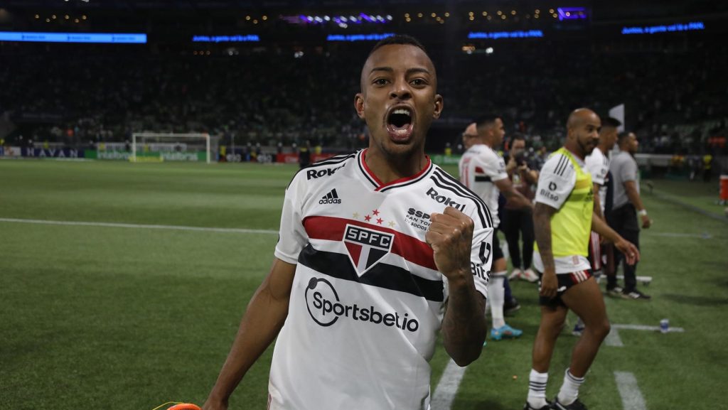 Welington não descarta jogar no Timão - Foto: Rubens Chiri/São Paulo FC.