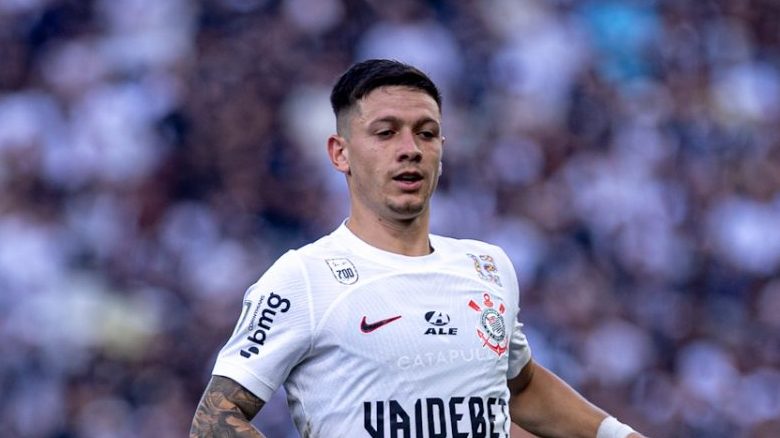 Argentino marcou duas vezes contra o Vitória - Foto: Rodrigo Coca.