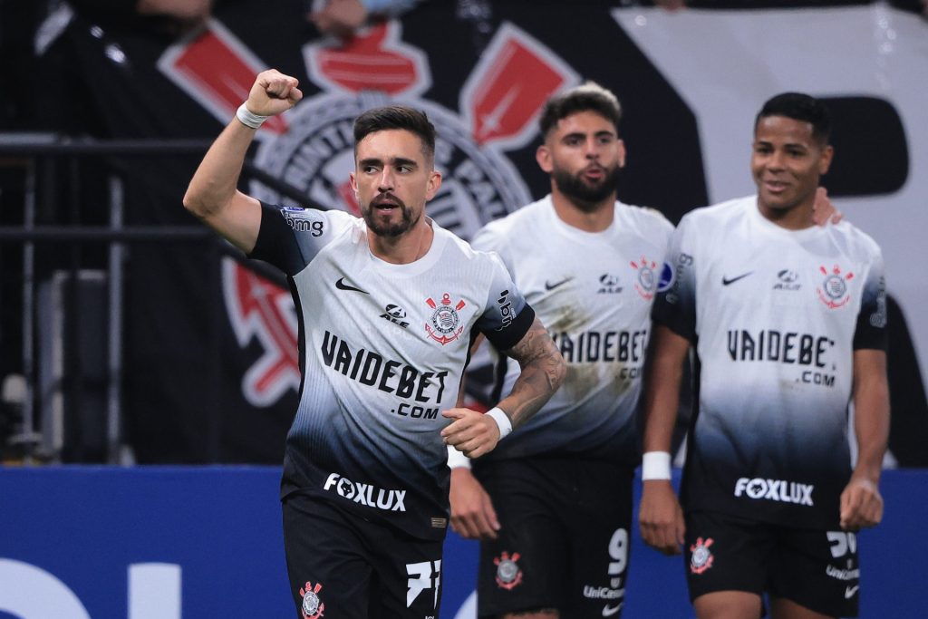 Foto: Ettore Chiereguini/AGIF - Coronado deve ser titular do Corinthians.