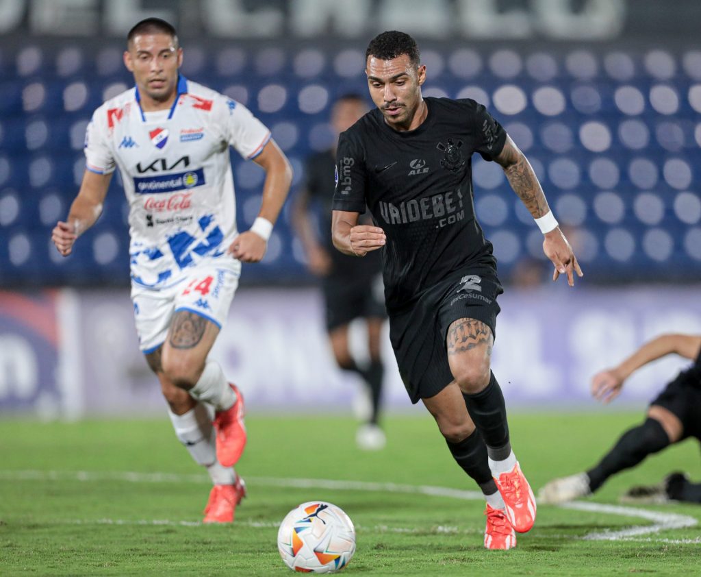 Matheuzinho tem feito bons jogos pelo Corinthians - Foto: Rodrigo Coca.