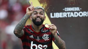 Gabigol vai ganhar mais que Memphis Depay, do Corinthians - Foto: Getty Images.