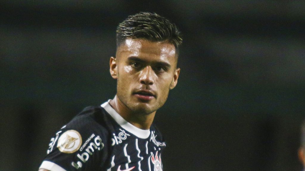 Fausto assinará com o Atlético-MG - Foto: Gabriel Machado/AGIF.