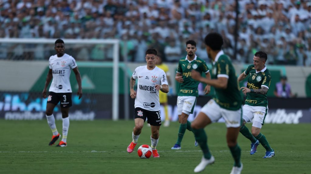 Foto: Leonardo Lima/AGIF - Timão precisa vencer o rival.