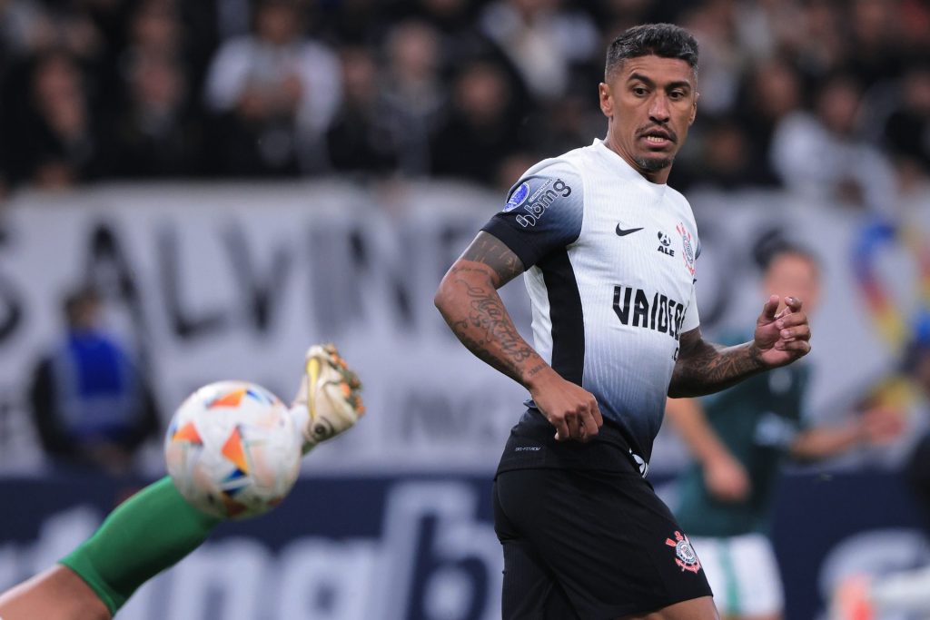 Foto: Ettore Chiereguini/AGIF - Paulinho marcou seu nome no Corinthians.