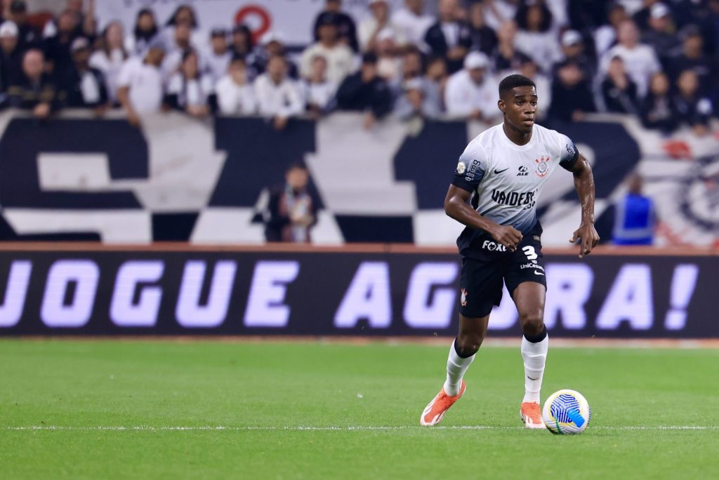 Félix Torres é titular. Foto: Marcello Zambrana/AGIF