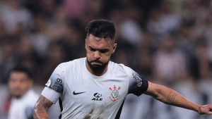 Foto: Leonardo Lima/AGIF - Raniele teve a situação atualizada no Corinthians.