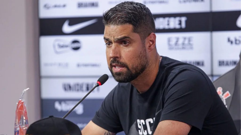 Foto: Rodrigo Coca/Agência Corinthians - António Oliveira pode perder atacante.