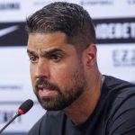 Foto: Rodrigo Coca/Agência Corinthians - António Oliveira revelou uma polêmica.