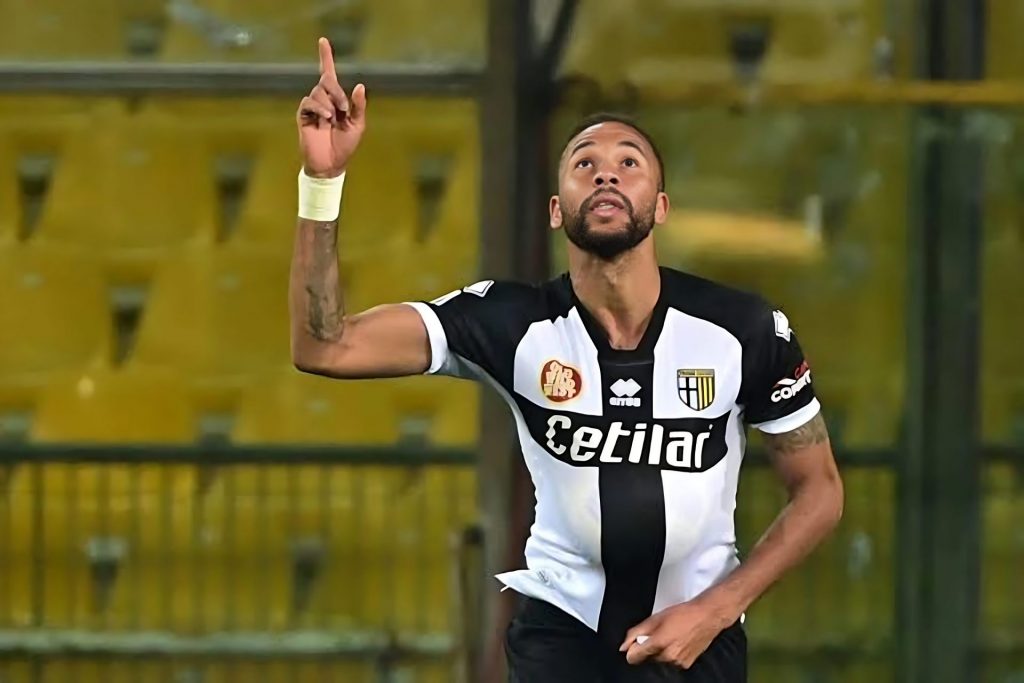Foto: Miguel Medina/AFP - Hernani é prioridade no Corinthians.