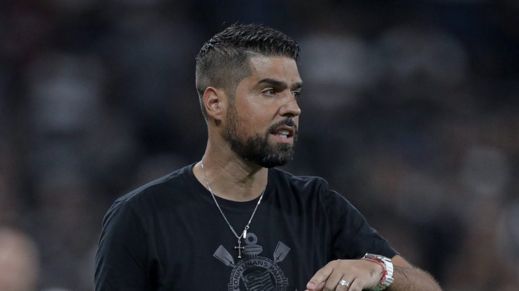 Foto: Rodrigo Coca/Ag.Corinthians - António Oliveira pode ser demitido.