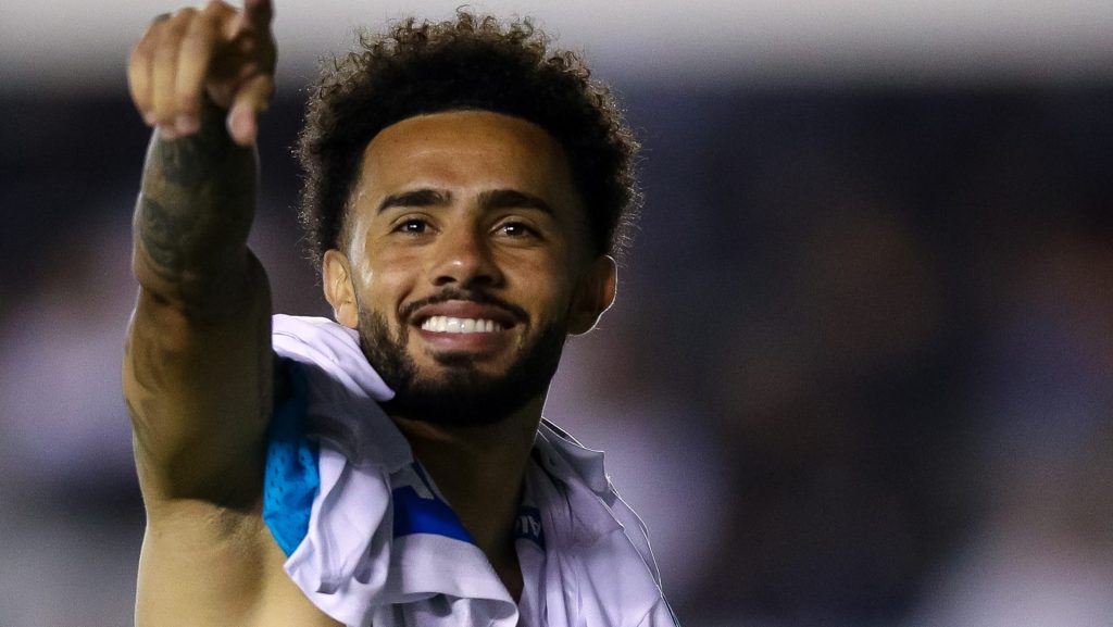 Claudinho foi revelado pelo Corinthians - Foto: Getty Images.