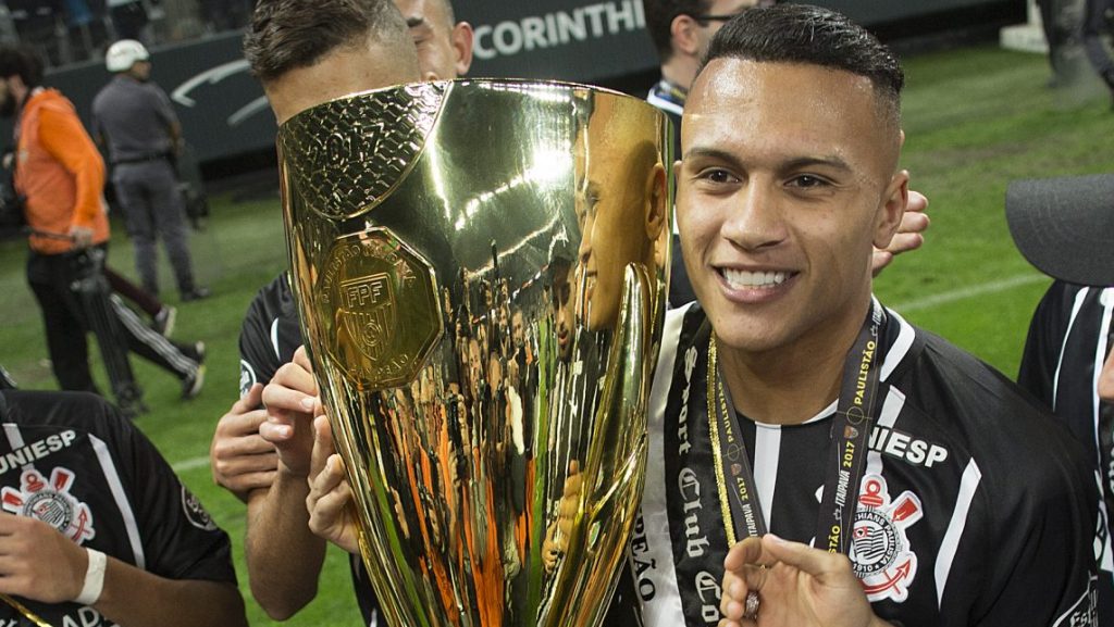 Léo Jabá foi campeão pelo Corinthians - Foto: Daniel Vorley/AGIF.