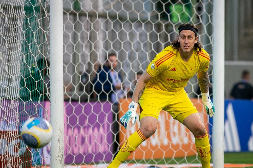 Foto: Fernando Moreno/AGIF - Cássio compara Cruzeiro com o Corinthians.