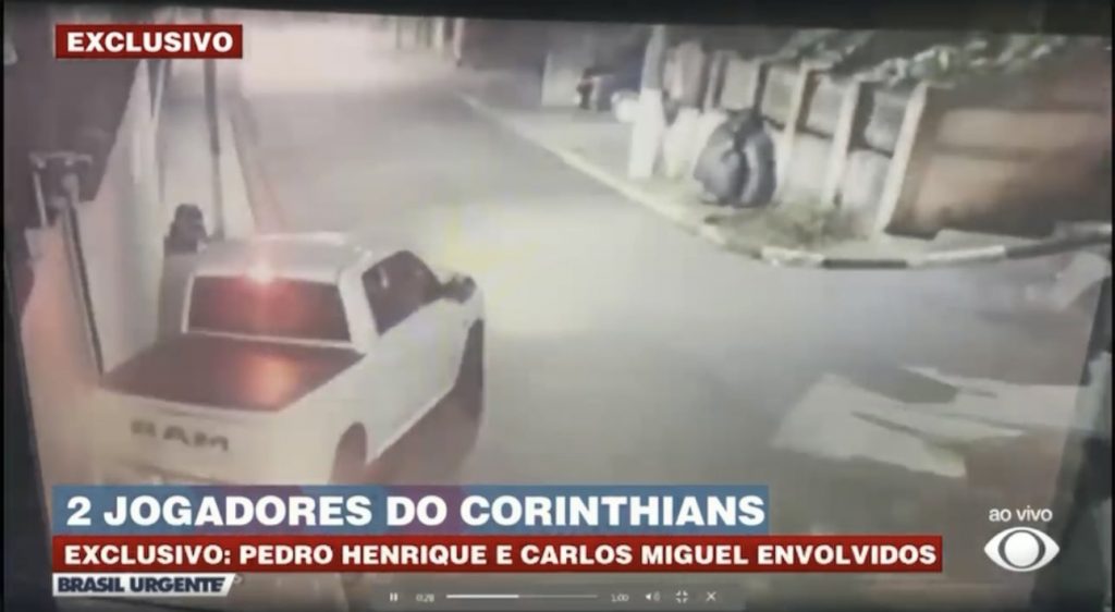 Jogadores do Alvinegro se envolvem em confusão. Foto: Reprodução/Band