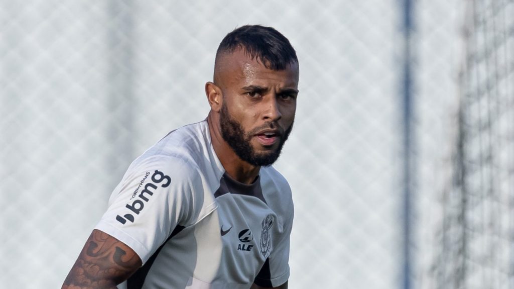 Alex Santana foi desfalque na Copa do Brasil - Foto: Rodrigo Coca/SCCP.